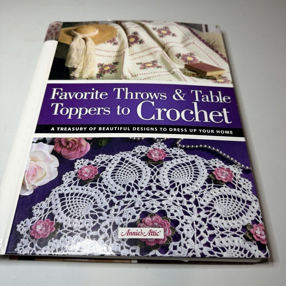 Annie's Attic Favorite Throws & Table Toppers to Crochet Spiral Bound Book